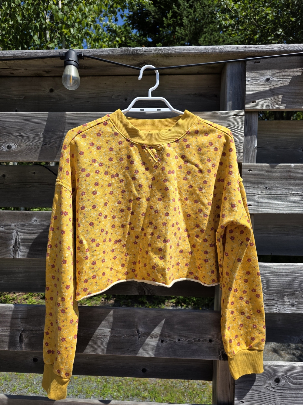 Floral Cropped Sweatshirt | Size Small